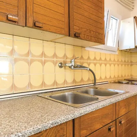 Apartment Cozy In With Kitchen *